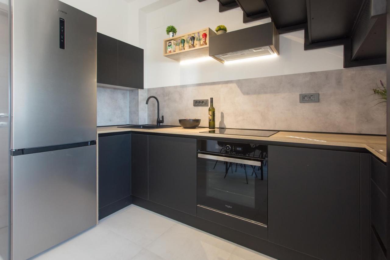 Renco Apartment Sumpetar